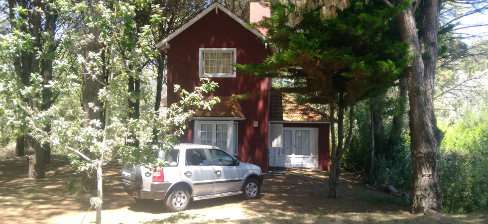 Alquiler de Casa en Costa de Este. Para familias, hasta 6 personas. Confort y placer con el encanto natural del mar y el bosque. La Peregrina.